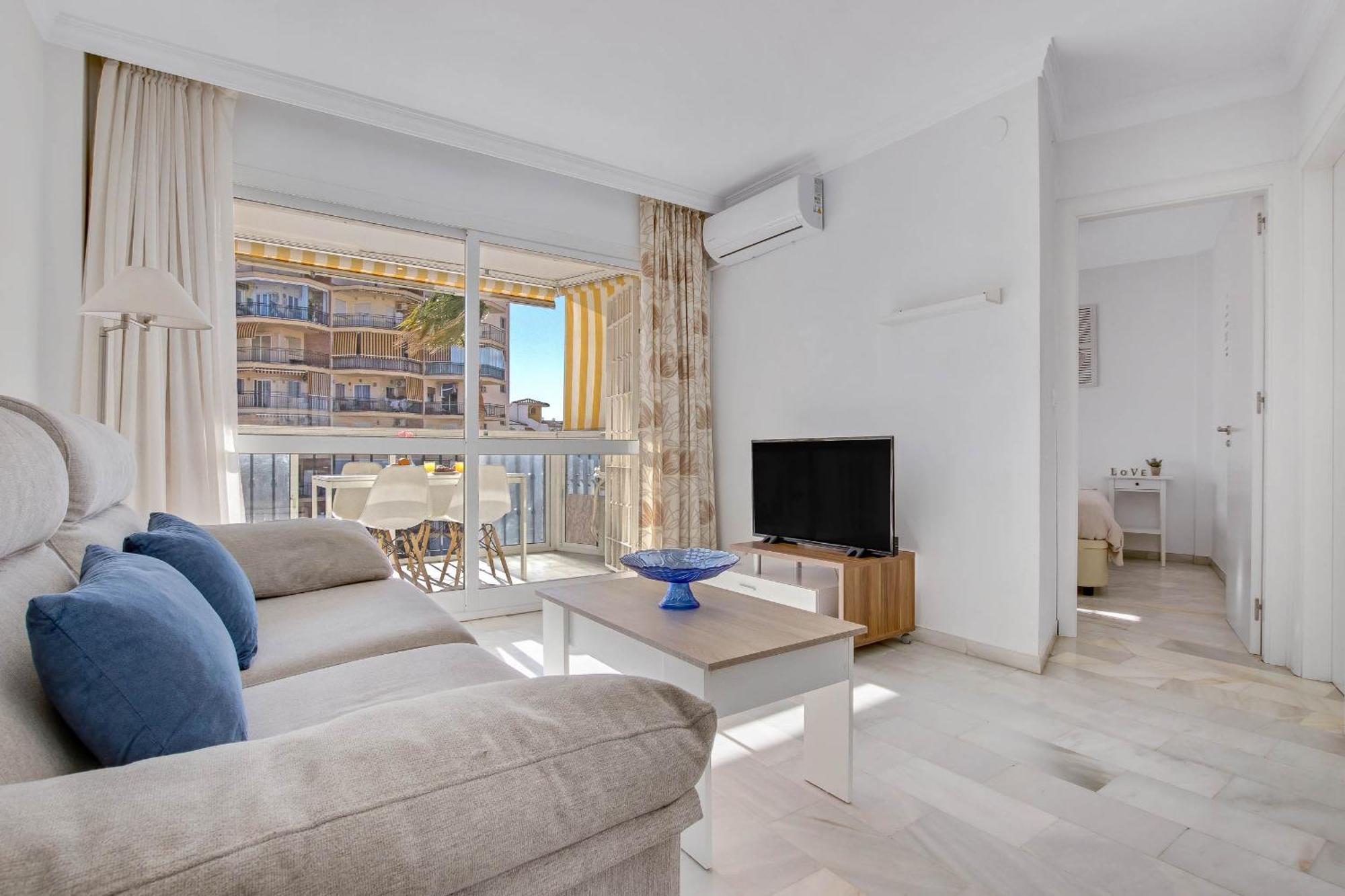 شقة Erisa 68 By Ivi Real Estate توريمولينوس المظهر الخارجي الصورة