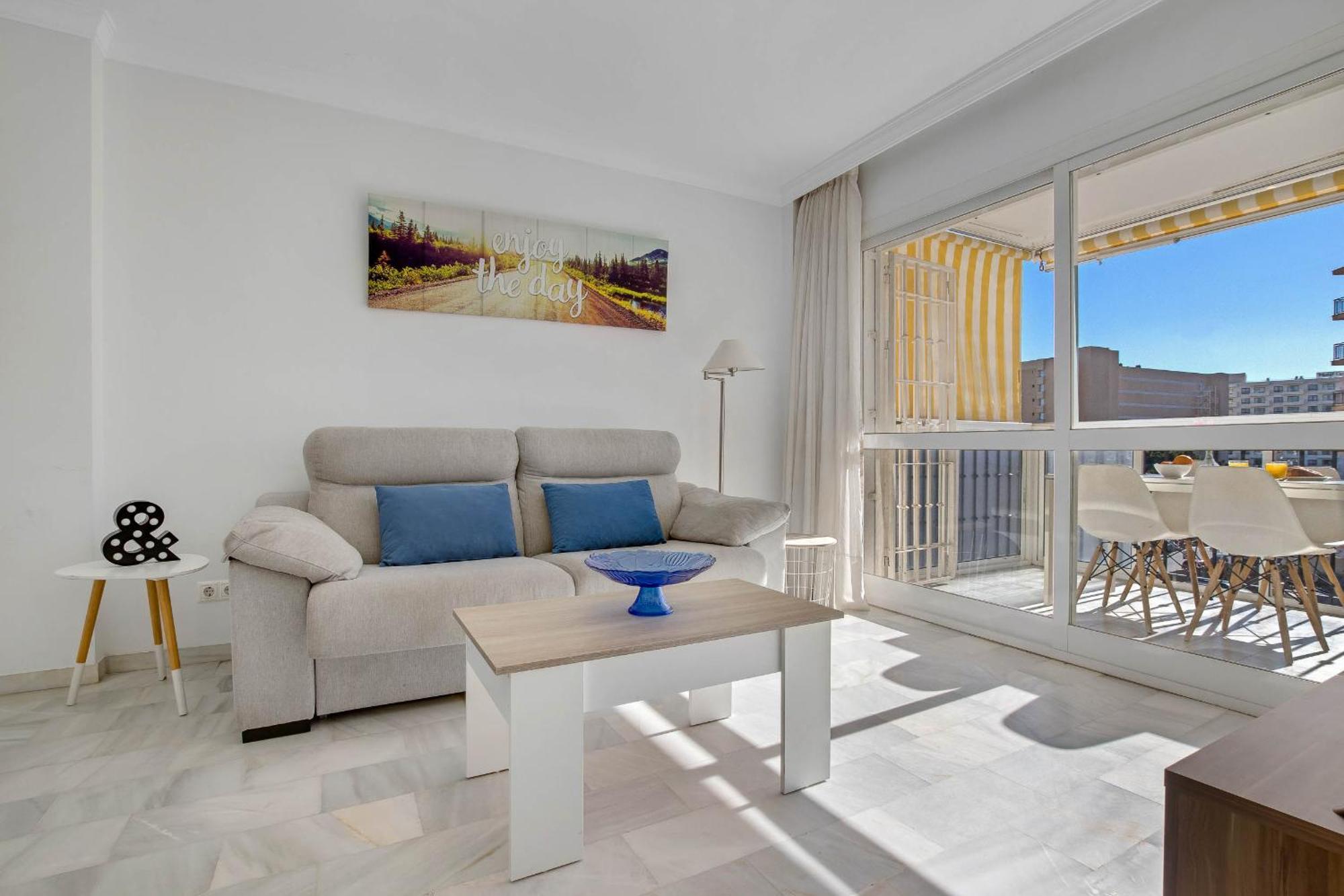 شقة Erisa 68 By Ivi Real Estate توريمولينوس المظهر الخارجي الصورة